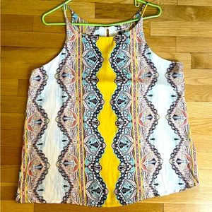 **NWT** multi-color halter top with key hole back